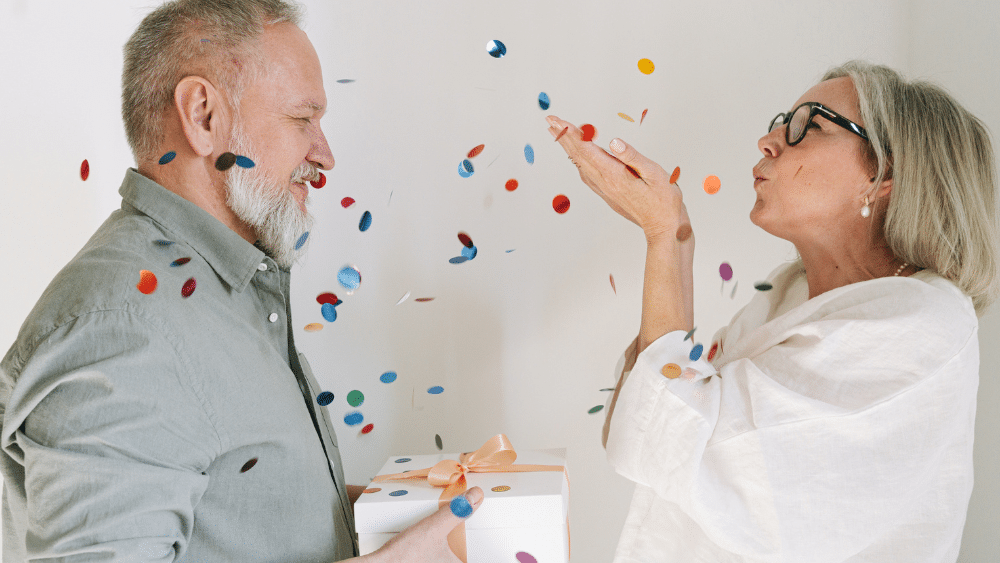Steckbrief neue 01.07.2024 49 1000x563 - Jahrestag Ideen: 25 stilvolle und herzliche Anregungen für Paare ab 60
